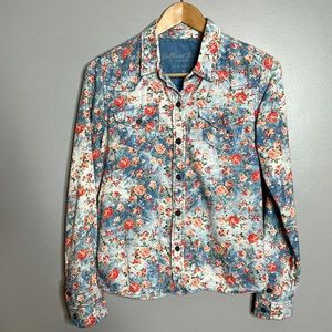 Bullhead Black  trading company full button down floral shirt size medium